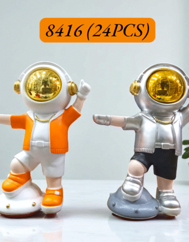 8416 - POLYRESIN ASTRONAUT SHOWPIECE (24PCS)