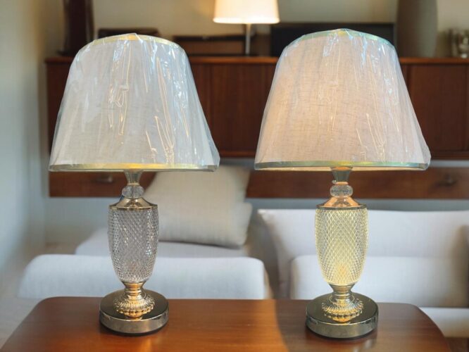 6291 - DECORATIVE TABLE LAMP WITH BLUB (24PCS)