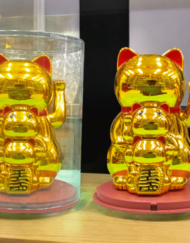 MLY23081-4 - PLASTIC CAT SOLAR (72PCS)