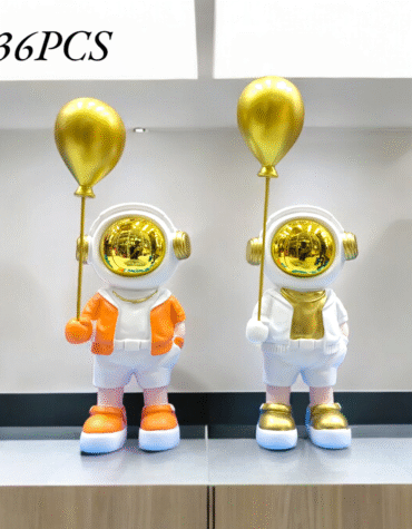 8368 - POLYRESIN ASTRONAUT SHOWPIECE (36PCS)